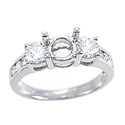 18K White Gold 0.94CTW Ladies Diamond Ring - REF-137R3K