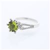 Image 1 : Round cut Peridot w/ Prong-set Diamond Ring in 18K White Gold - REF-83K9R