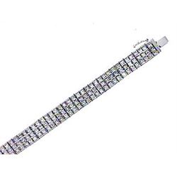 18K White Gold 7.94CTW Diamond Tennis Bracelet - REF-1161R7K