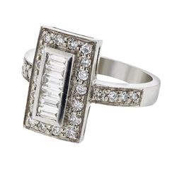 Platinum 0.7CTW Diamond Fashion Ring - REF-146R5K