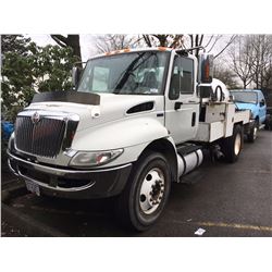 2011 INTERNATIONAL MAXXFORCE DURA STAR, TANK TRUCK, WHITE , VIN # 1HTJTSKP5BJ372113