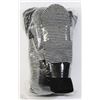 Image 1 : LOT OF 10 NEW UNISEX MITTENS