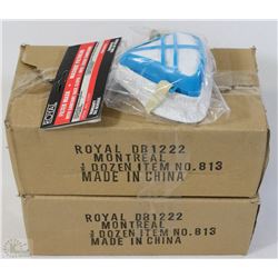 CASE OF 11 FILTER MASKS WITH SANITARY FACE CLOTHS