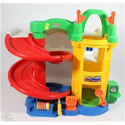 LITTLE PEOPLE PLAY GARAGE