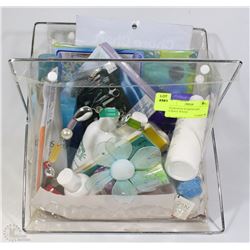 DECORATIVE WOMEN'S GIFT PACKAGE W/NEW