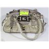 Image 1 : GUESS PURSE