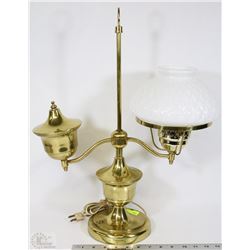 ANTIQUE SOLID BRASS LAMP