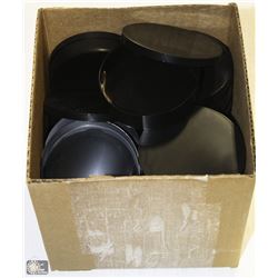 BOX OF 3M BLACK ROUND CONTAINERS