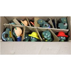 BOX OF 10 MUSICIAN FROGS