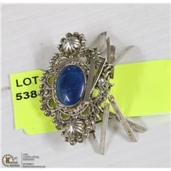 VINTAGE 92.5 SILVER BROOCH WITH BLUE STONE