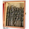 Image 1 : BOX W/ 22 INDUSTRIAL SP HIGH SPEED DRILL BITS