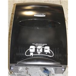 KIMBERLY CLARK MANUAL TOWEL DISPENSER