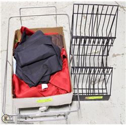 BOX OF TABLE CLOTHS AND 2 SMALL HOLDING TRAYS