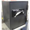Image 1 : FIRST ALERT 1.1 CUBIC FOOT FIRE SECURITY SAFE