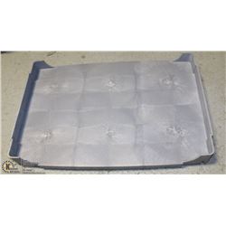 MIDDLE SHELF FOR 4525 RUBBERMAID DOLLEY