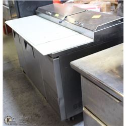 TRUE MANUFACTURING SANDWICH TABLE WITH INSERTS
