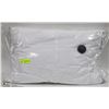 Image 1 : ISOTONIC INDULGENCE STANDARD SIDE SLEEPER PILLOW