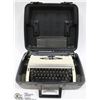 Image 1 : VINTAGE SEARS TYPEWRITER WITH CASE