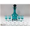 Image 1 : 5 BLUE STEMWARE PLUS DECANTER WITH STOPPER
