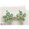 Image 3 : #16-14K YELLOW GOLD EMERALD & SAPPHIRE EARRINGS