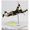 Image 1 : BOBBY ORR THE GOAL FIGURINE