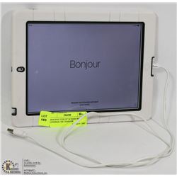2016 IPAD 32GB 10" SCREEN WITH COVER & USB CHARGER