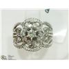 Image 1 : #42-14K WHITE GOLD DIAMOND & SWIRL STYLE RING