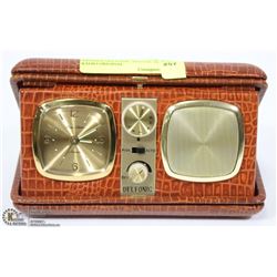 VINTAGE DELFONIC TRAVEL ALARM RADIO ORIGINAL