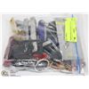 Image 1 : BAG OF ASSORTED POCKET KNIVES
