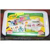 Image 1 : CRAYOLA DELUXE ACTIVITY SET ,MESS FREE COLOUR