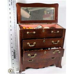 VINTAGE JEWELLERY BOX WITH CONTENTS