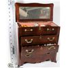 Image 1 : VINTAGE JEWELLERY BOX WITH CONTENTS