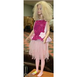 38" TALL VINTAGE MATTEL BARBIE (1992)