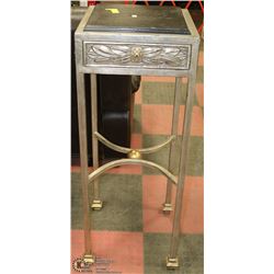 TALL CONVERSATION TABLE