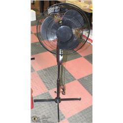 BLACK FLOOR FAN