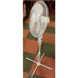 WHITE FLOOR FAN