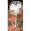 Image 1 : WHITE FLOOR FAN