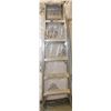 Image 1 : 6 FOOT ALUMINUM LADDER