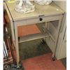 Image 1 : METAL TABLE WITH LOCKING WHEEL/DRAWER