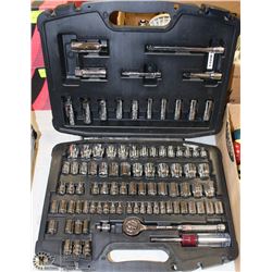 HUSKY 90PC CHROME SOCKET SET