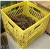 Image 1 : CRATE W/ HEAVY DUTY CHAIN