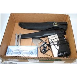 BOX W/AMAZONAS HUNTING KNIFE IN SHEATH,