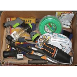 FLAT OF GARDEN ACCESSORIES INCL.