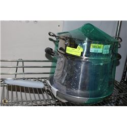 BUNDLE OF SOUP POTS &KITCHEN AID 12.5 SKILLET