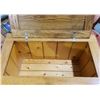 Image 2 : OAK ICE CHEST