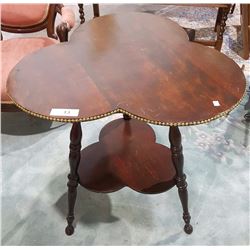 EARLY 20TH CENTURY PARLOUR TABLE
