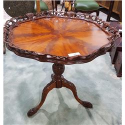 BEAUTIFUL MAHOGANY PARLOUR TABLE W/PIERCED GALLERY