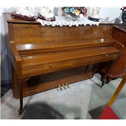 KAWAI PIANO