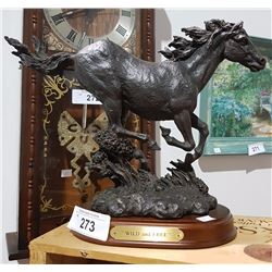 HORSE STATUE IN RESIN