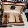 Image 2 : CIGAR BOX W/ HUMIDITY GAUGE